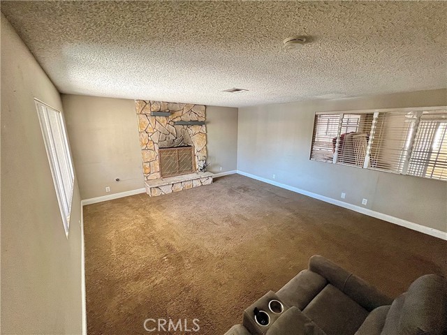 Detail Gallery Image 8 of 27 For 4317 Valentine Ln, Hemet,  CA 92544 - 3 Beds | 2 Baths