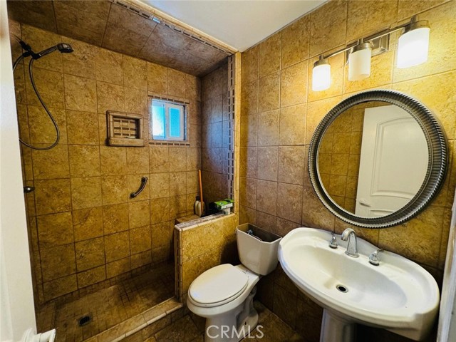 Detail Gallery Image 5 of 15 For 10907 See Dr, Whittier,  CA 90606 - 3 Beds | 1 Baths