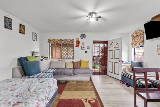 Detail Gallery Image 24 of 40 For 943 W 65th St, Los Angeles,  CA 90044 - 7 Beds | 4 Baths