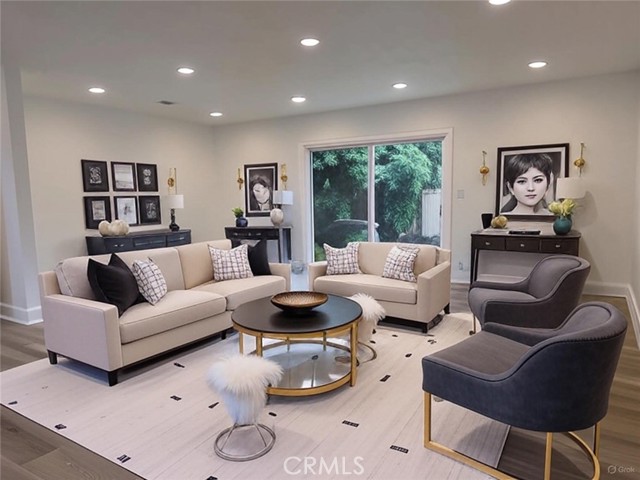 Detail Gallery Image 2 of 17 For 1804 E South, Anaheim,  CA 92805 - 3 Beds | 2/1 Baths