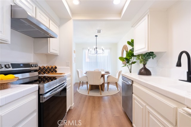 Detail Gallery Image 9 of 34 For 1024 W Lamark Ln, Anaheim,  CA 92802 - 3 Beds | 1/1 Baths