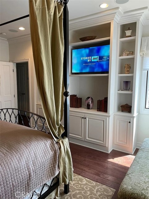 Detail Gallery Image 11 of 29 For 504 Avocado Ave, Corona Del Mar,  CA 92625 - 3 Beds | 3 Baths