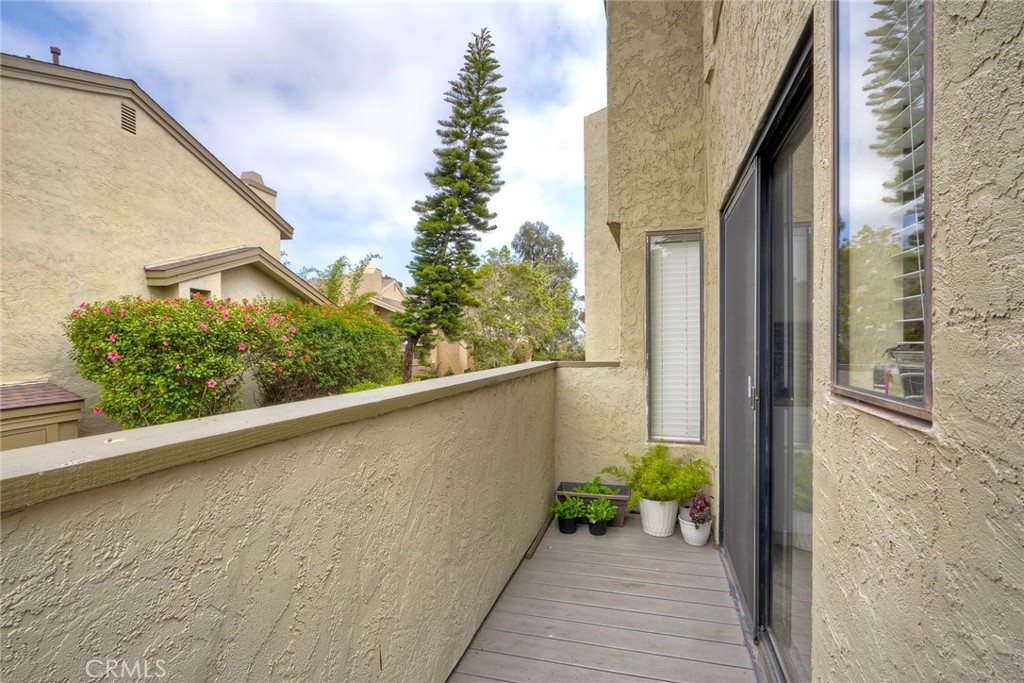 3304 Caminito Eastbluff - photo 10