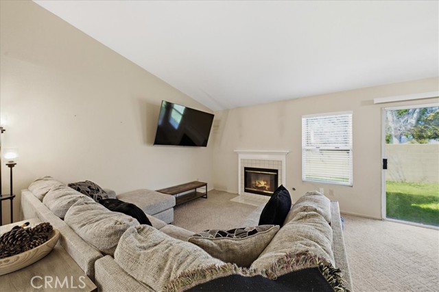 Detail Gallery Image 6 of 41 For 717 Balsam Way, Hemet,  CA 92545 - 2 Beds | 2 Baths