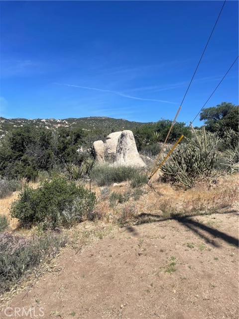 33 Sweetbush, Anza CA: https://media.crmls.org/medias/4ec56f3f-da33-4b87-a025-e30626694740.jpg