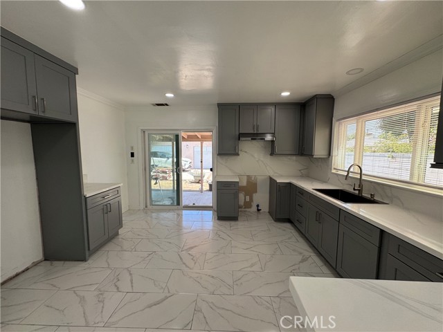 11043 Bexley Drive, Whittier CA: https://media.crmls.org/medias/4ec58c51-6959-4a1a-98f2-8c3bc786662d.jpg