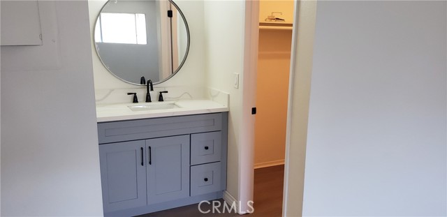 1725 Fairfield Court, Ontario CA: https://media.crmls.org/medias/4ec5dc35-1f84-44f3-bf0f-01f6dac354bd.jpg