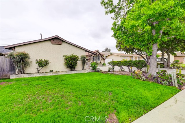 Detail Gallery Image 2 of 27 For 7556 Cody Dr, Stanton,  CA 90680 - 3 Beds | 2 Baths