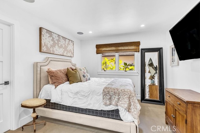 Image 59 of 72 For 27151 Mission Hills Drive