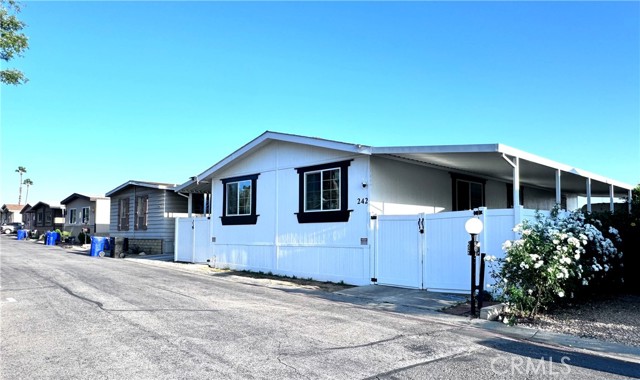 Detail Gallery Image 3 of 46 For 6130 Camino Real #242,  Jurupa Valley,  CA 92509 - 4 Beds | 2 Baths