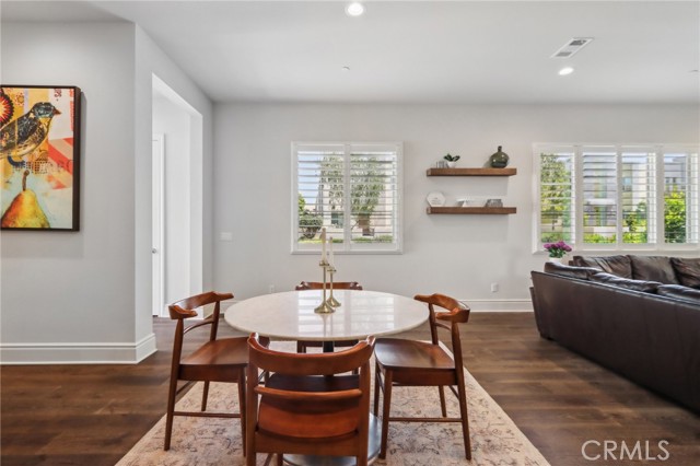 Detail Gallery Image 11 of 44 For 132 Interval, Irvine,  CA 92618 - 3 Beds | 2/2 Baths