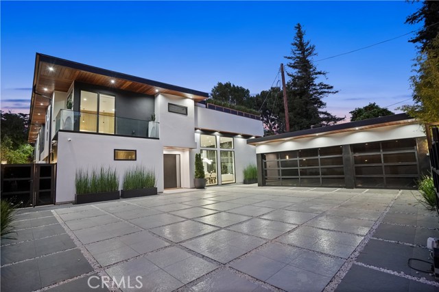 Detail Gallery Image 1 of 53 For 3822 1/2 Laurel Canyon Bld, Studio City,  CA 91604 - 6 Beds | 6 Baths