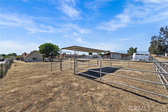 4949 California Avenue, Norco CA: https://media.crmls.org/medias/4ec9879c-6da6-4289-9878-4666d77c2479.jpg