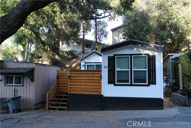 Detail Gallery Image 18 of 19 For 10799 Sherman Grove Ave #84,  Sunland,  CA 90140 - 1 Beds | 1 Baths