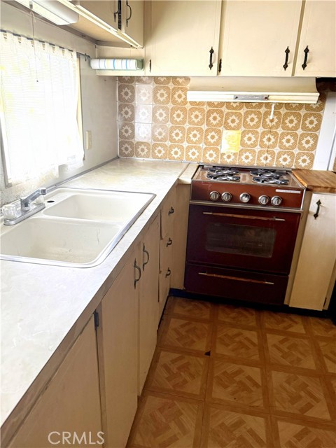 Detail Gallery Image 7 of 38 For 185 N Eucalyptus #53,  Rialto,  CA 92376 - 2 Beds | 1 Baths