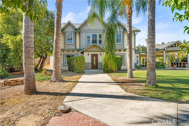 Detail Gallery Image 2 of 63 For 10320 Country Ln, Yucaipa,  CA 92399 - 4 Beds | 3/1 Baths