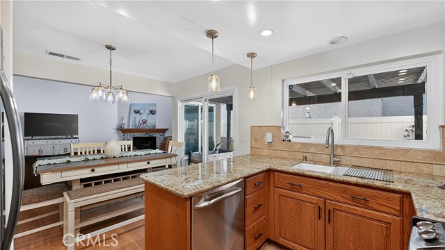 Detail Gallery Image 19 of 46 For 4304 Lincoln Plaza, Cypress,  CA 90630 - 2 Beds | 2/1 Baths