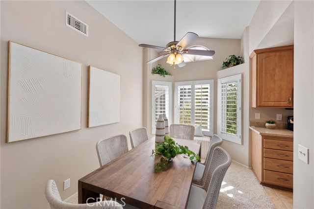 Detail Gallery Image 7 of 18 For 283 Huntington, Irvine,  CA 92620 - 2 Beds | 2 Baths