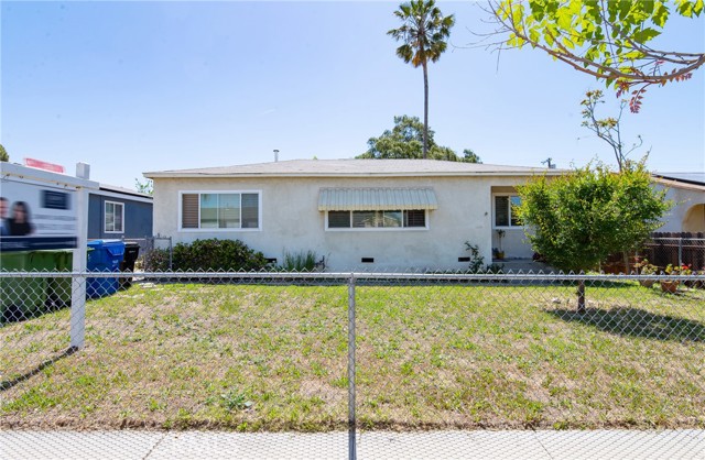 Detail Gallery Image 2 of 20 For 13426 Mercer St, Pacoima,  CA 91331 - 3 Beds | 1 Baths