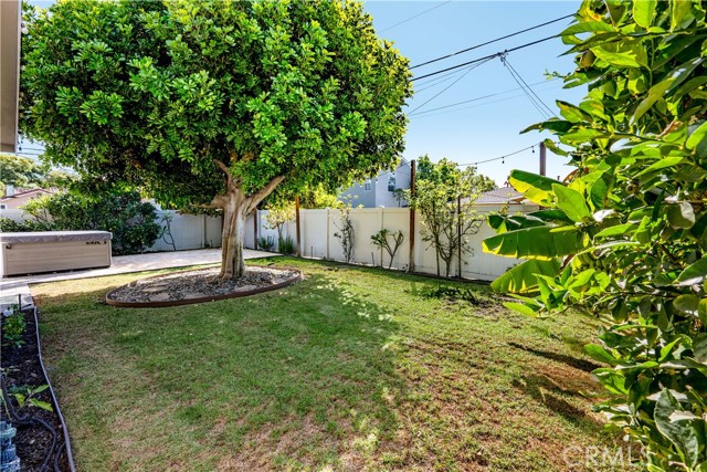 2019 Charlemagne Avenue photo 19