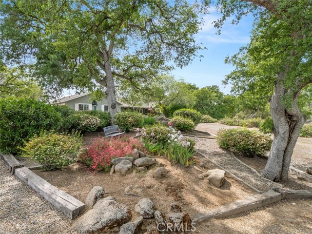 41797 River Knolls Way, Coarsegold CA: https://media.crmls.org/medias/4eccd2ff-f8d0-4a5a-9802-04b2f7ff1955.jpg