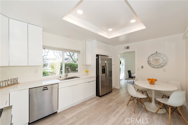 10 Windsong, Irvine CA: https://media.crmls.org/medias/4eccf812-fbc3-477e-867e-3043d76c1265.jpg