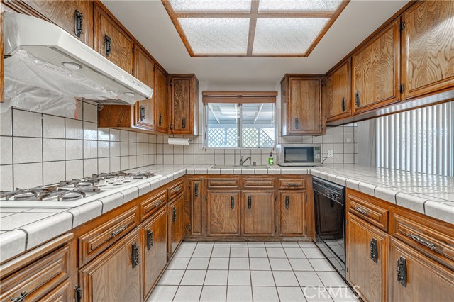 Detail Gallery Image 13 of 53 For 8247 W Avenue D, Lancaster,  CA 93536 - 3 Beds | 2 Baths