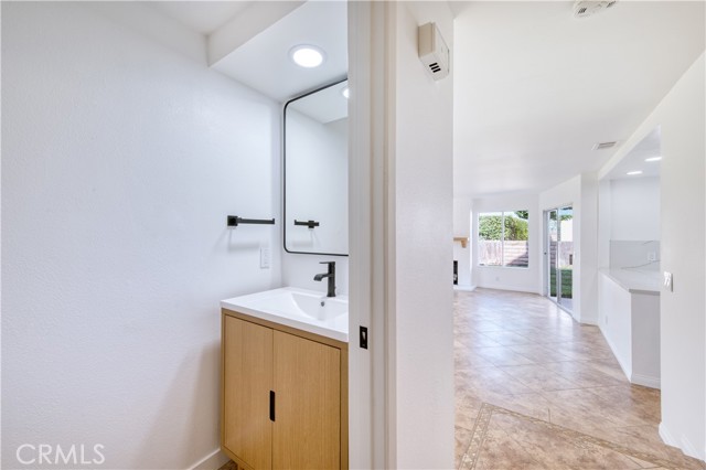 2811 Unicornio Street, Carlsbad, California 92009, 3 Bedrooms Bedrooms, ,3 BathroomsBathrooms,Residential,For Sale,Unicornio Street,OC24096610