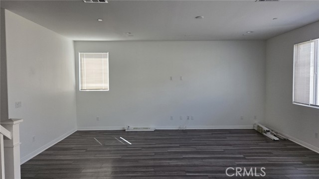 Detail Gallery Image 5 of 36 For 766 Whistling Straits Ct, Perris,  CA 92571 - 4 Beds | 2/1 Baths