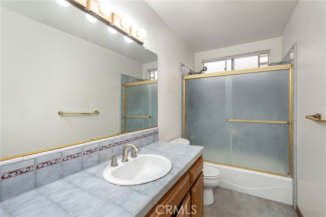 1608 Goodman Avenue, Redondo Beach, California 90278, 3 Bedrooms Bedrooms, ,2 BathroomsBathrooms,Residential,For Sale,Goodman,SB24250379