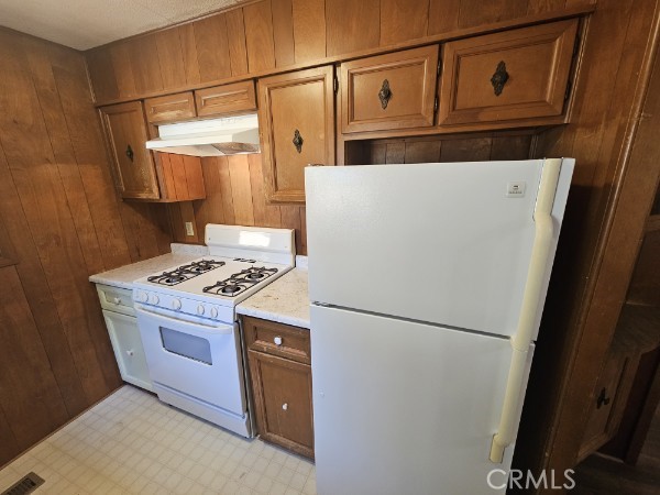 Detail Gallery Image 8 of 20 For 3580 Deertrail Rd, Clearlake,  CA 95422 - 2 Beds | 2 Baths