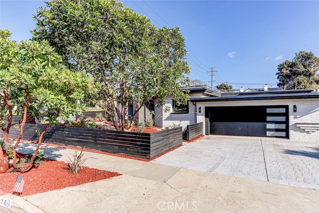 Detail Gallery Image 2 of 55 For 876 Center St, El Segundo,  CA 90245 - 3 Beds | 2/1 Baths