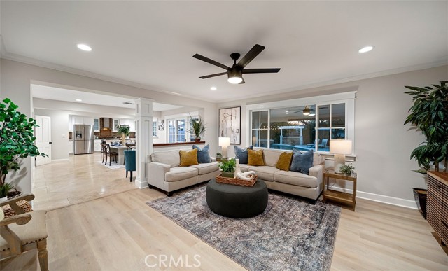 Detail Gallery Image 32 of 59 For 2039 S Eileen Dr, Anaheim,  CA 92802 - 4 Beds | 3 Baths