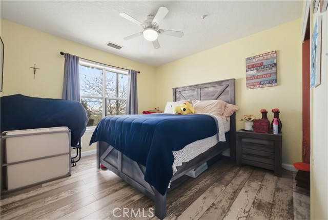 9385 Pinon Hills, Pinon Hills CA: https://media.crmls.org/medias/4ed01ac9-a29f-47c4-9c98-4f0f8e686515.jpg