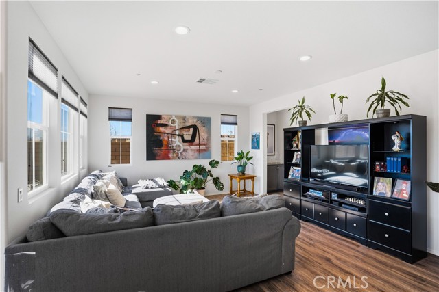 Detail Gallery Image 17 of 54 For 41489 Winterberry, Murrieta,  CA 92562 - 4 Beds | 2/1 Baths