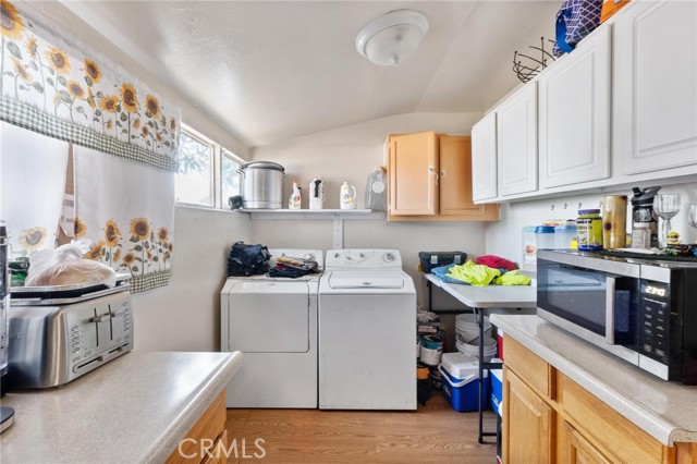 207 E 5th Street, Beaumont CA: https://media.crmls.org/medias/4ed12604-997a-430a-b54f-c57571c82072.jpg