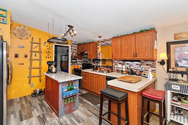 Detail Gallery Image 25 of 43 For 12730 Fir St, Oak Hills,  CA 92344 - – Beds | – Baths