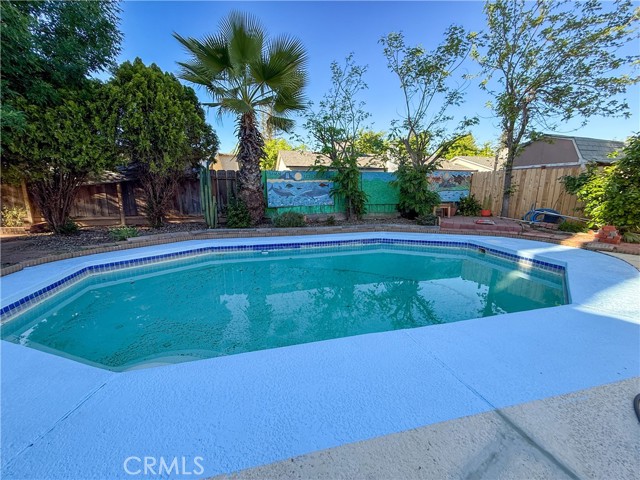 3583 Vernal, Merced CA: https://media.crmls.org/medias/4ed1eae9-dfe3-43bb-95ec-86e47bad2a01.jpg