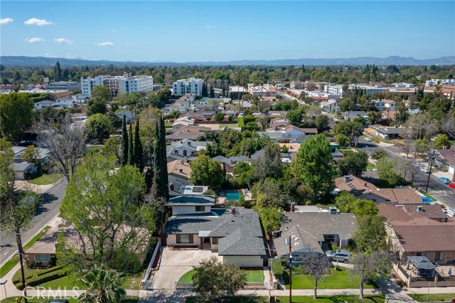 Detail Gallery Image 50 of 51 For 6539 Noble Avenue, Van Nuys,  CA 91411 - 4 Beds | 4 Baths