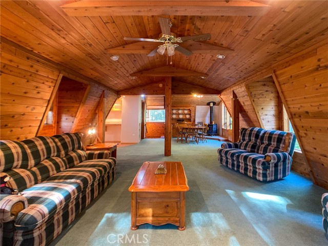 Detail Gallery Image 17 of 65 For 2737 S Old Stage Rd, Mount Shasta,  CA 96067 - 3 Beds | 2/1 Baths