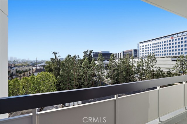 Detail Gallery Image 19 of 37 For 321 S San Vicente Bld #604,  Los Angeles,  CA 90048 - 2 Beds | 2 Baths