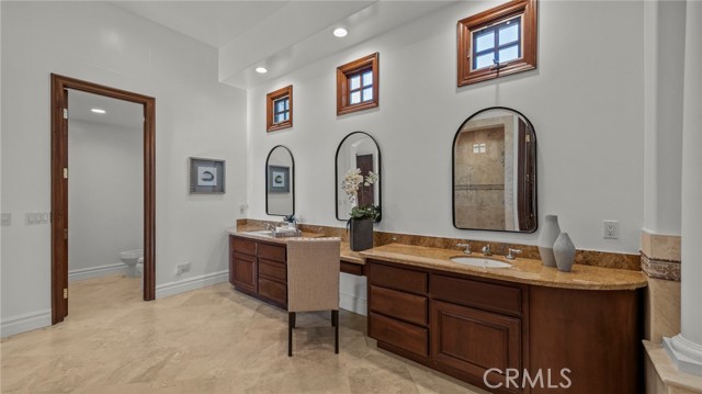 18041 Merlin Road, Silverado CA: https://media.crmls.org/medias/4ed2d936-cd76-49eb-9542-81f1a8107d7f.jpg