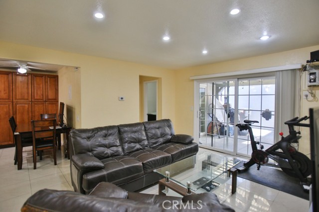 Detail Gallery Image 7 of 27 For 11057 Dudley Way, Stanton,  CA 90680 - 3 Beds | 2 Baths