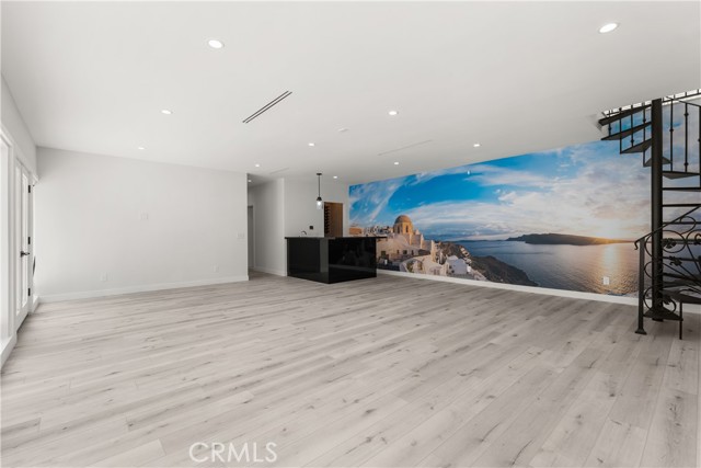 5965 Nora Lynn Drive, Woodland Hills CA: https://media.crmls.org/medias/4ed535bf-dd62-473d-909a-56287d4e105e.jpg