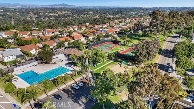 110 Countrywood Lane, Encinitas, California 92024, 3 Bedrooms Bedrooms, ,3 BathroomsBathrooms,Residential,For Sale,Countrywood Lane,CV24116945