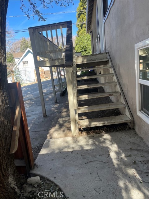 Detail Gallery Image 4 of 37 For 29392 Lake View, Cedar Glen,  CA 92321 - 3 Beds | 2 Baths