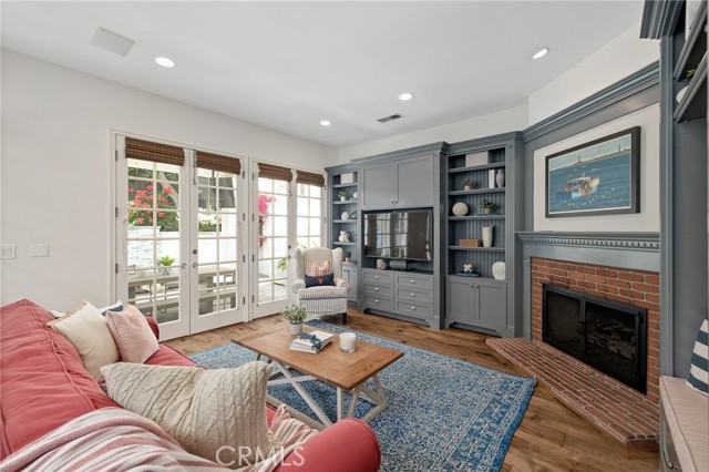 2913 Poinsettia Avenue, Manhattan Beach, California 90266, 5 Bedrooms Bedrooms, ,4 BathroomsBathrooms,Residential,Sold,Poinsettia,SB22091881