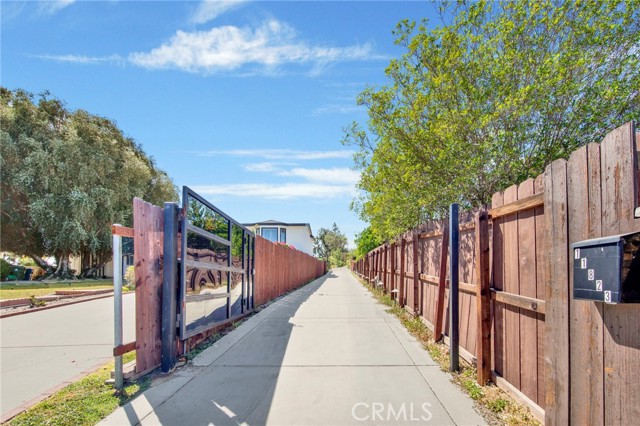 Detail Gallery Image 20 of 24 For 11823 Wish Ave, Granada Hills,  CA 91344 - 4 Beds | 2 Baths