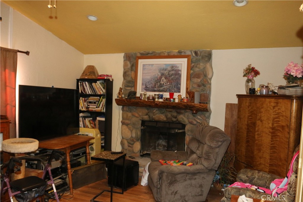 2139 6th Lane, Big Bear City, CA 92314