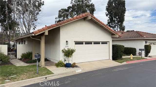 Detail Gallery Image 2 of 35 For 22975 via Cruz, Laguna Niguel,  CA 92677 - 2 Beds | 2 Baths